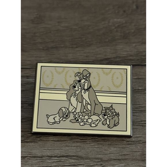 Disneyland 2017 Mystery Box Pin - Lady The Tramp & Puppies - LE 600 CHASER RARE - Picture 2 of 4